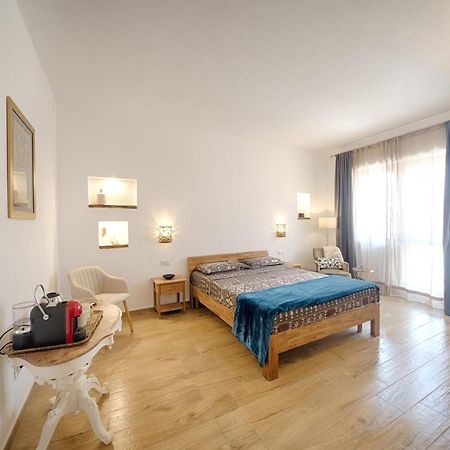 Cozy Guest House Downtown Olbia Extérieur photo