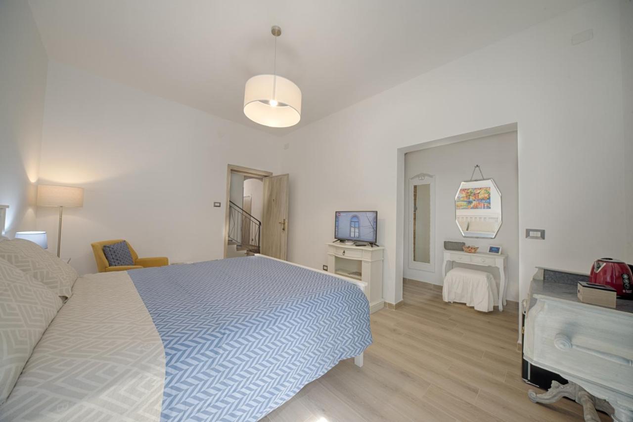 Cozy Guest House Downtown Olbia Extérieur photo