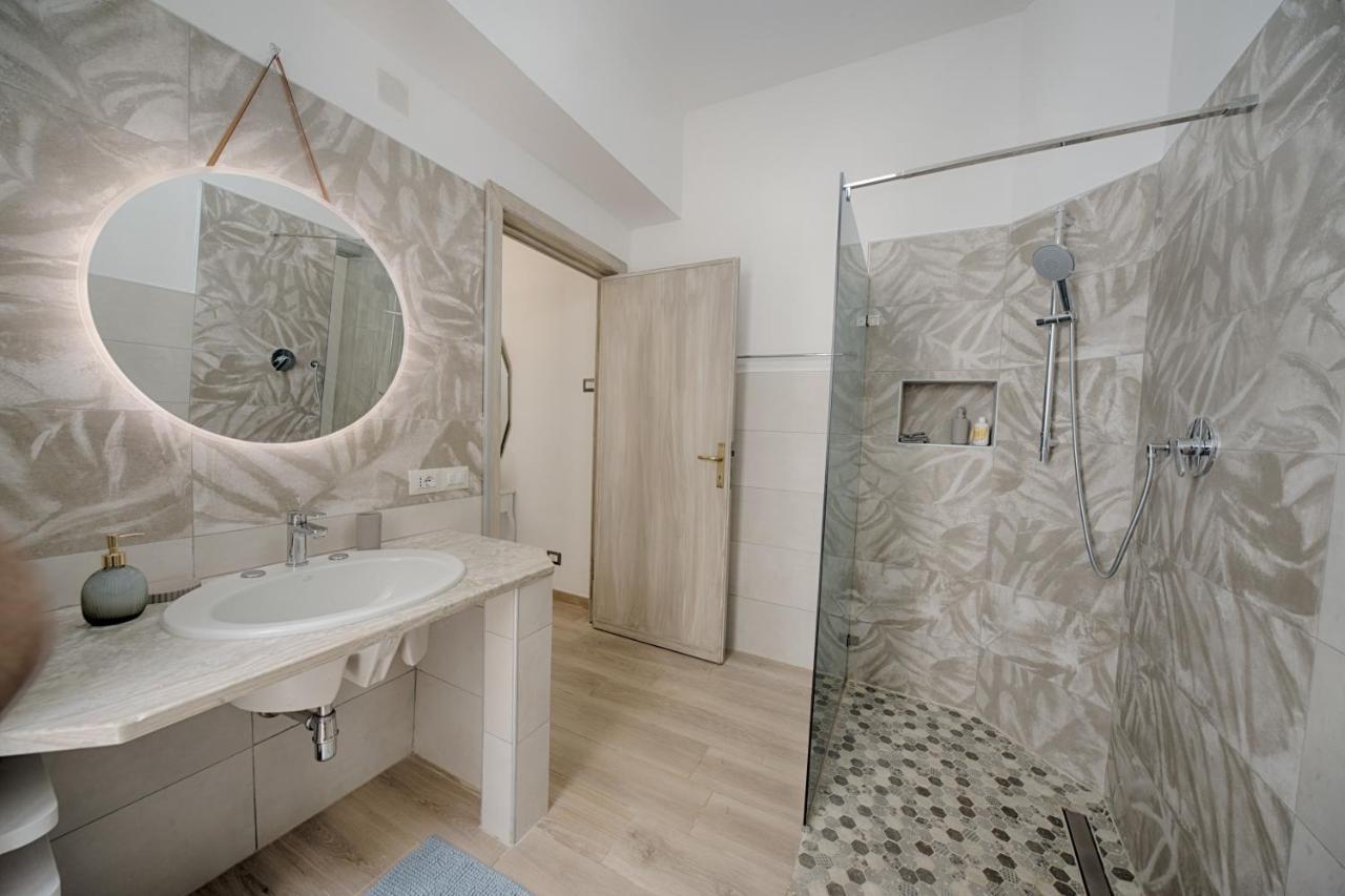 Cozy Guest House Downtown Olbia Extérieur photo