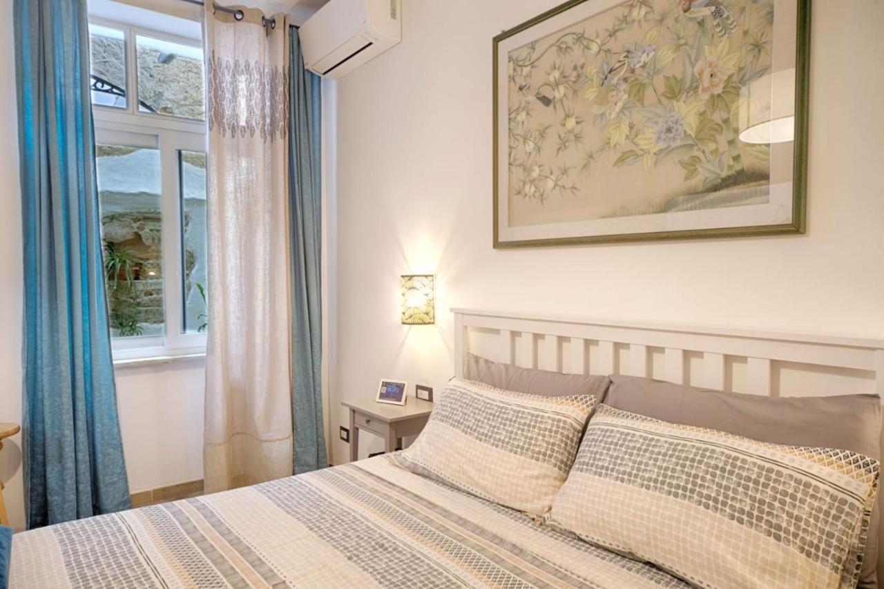 Cozy Guest House Downtown Olbia Extérieur photo